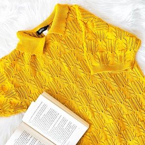 Vintage crochet collared Sweater